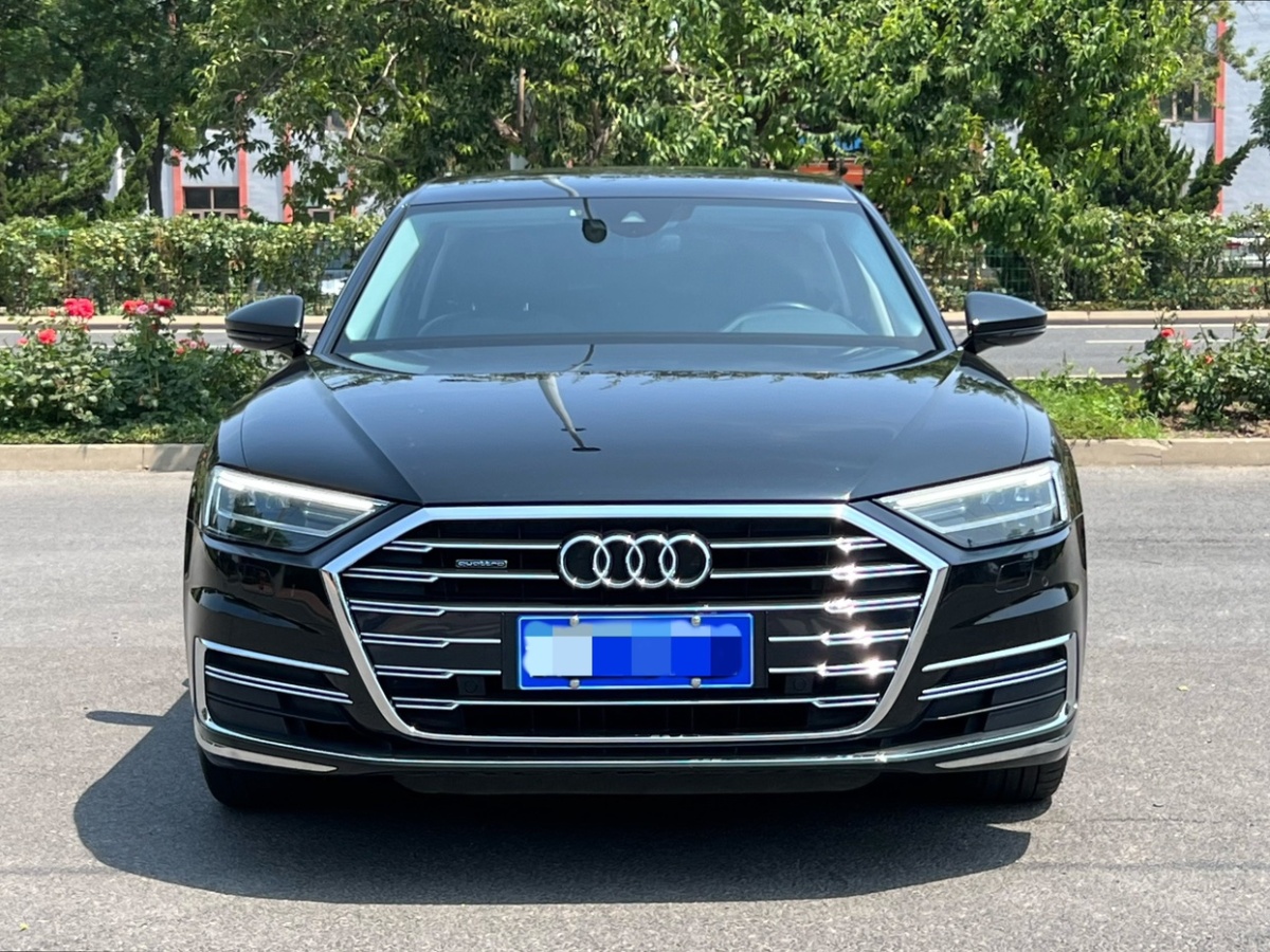 奥迪A8L 55 [进口] 2019款 3.0T 自动 汽油 PLus豪华型改款价格0万 