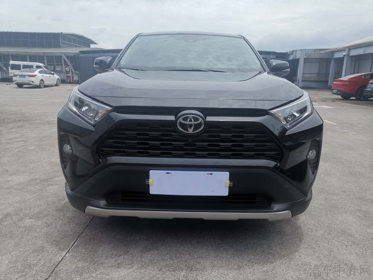 丰田RAV4 2021款 2.0L 自动 前驱 风尚PLUS版 价格0万 