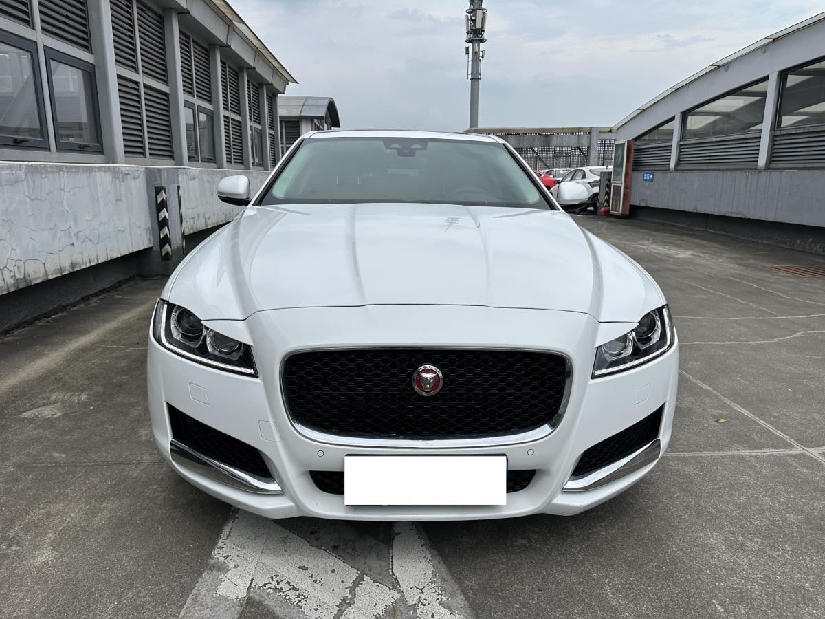 捷豹XFL P250 2020款 2.0T 自动 尊享版 价格0万 