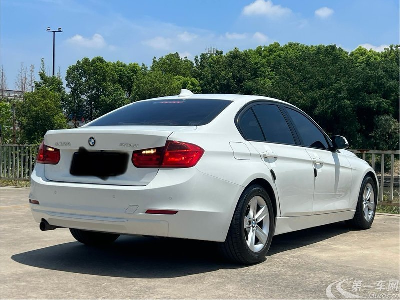 宝马3系 320i 2015款 2.0T 自动 汽油 时尚型 (国Ⅴ) 