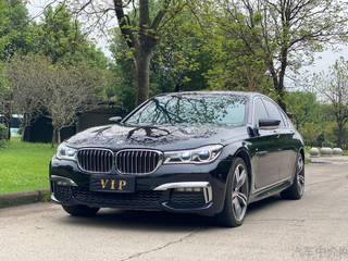 宝马7系 740Li 3.0T 自动 尊享型M运动套装 