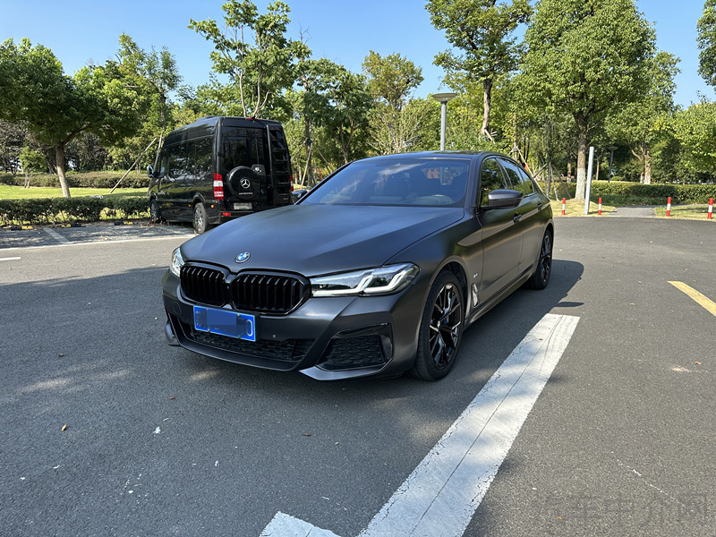 宝马5系 540i [进口] 2022款 3.0T 自动 汽油 改款二风尚版M运动套装价格0万