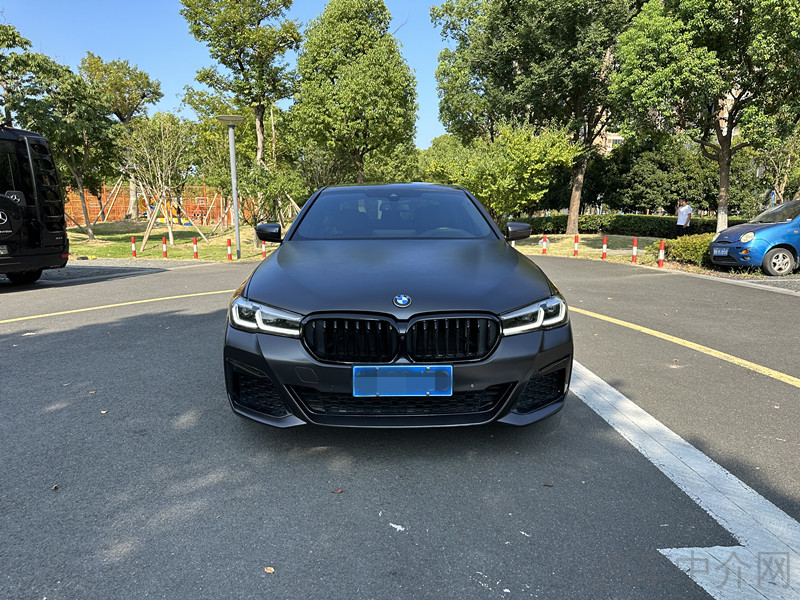 宝马5系 540i [进口] 2022款 3.0T 自动 汽油 改款二风尚版M运动套装价格0万 