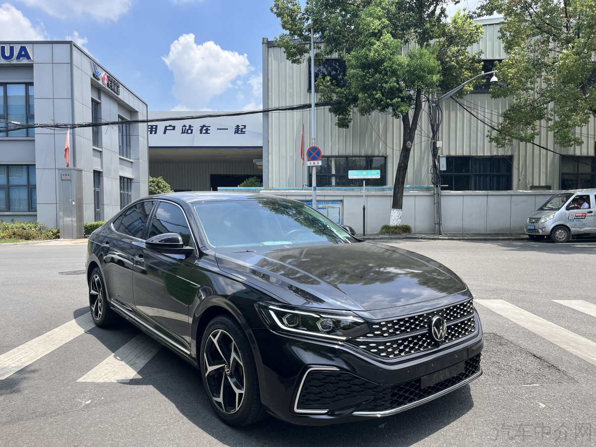 大众帕萨特 2024款 2.0T 自动 汽油 380TSI豪华版 价格0万 