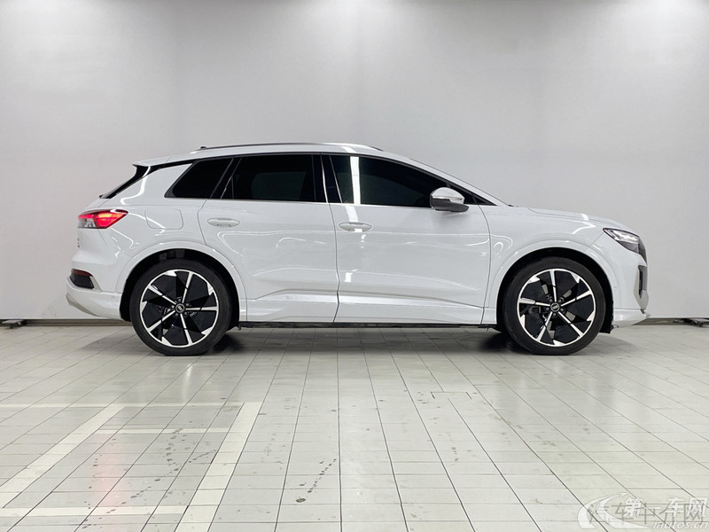 奥迪Q4 e-tron 2023款 0.0T 自动 50-quattro创享版 