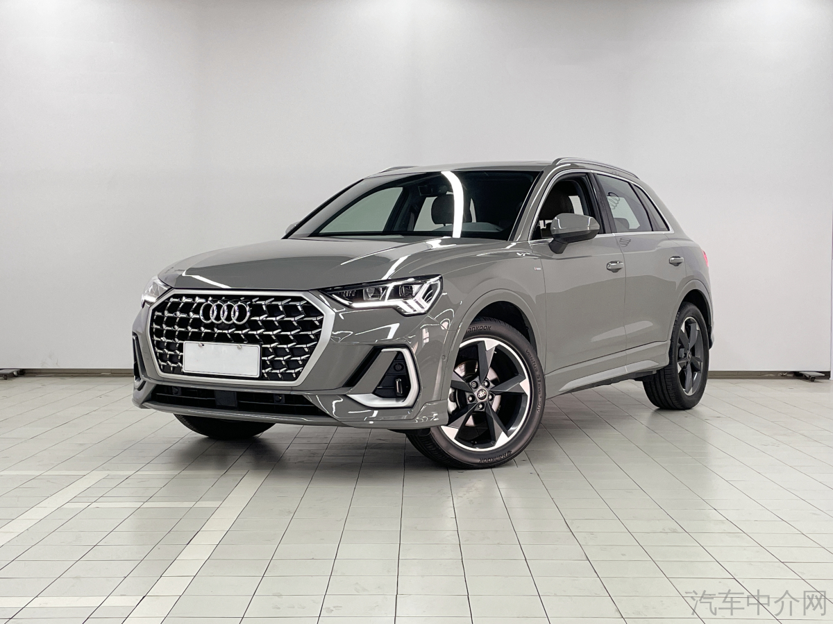奥迪Q3 35TFSI 2023款 1.5T 自动 前驱 时尚动感型 价格0万 