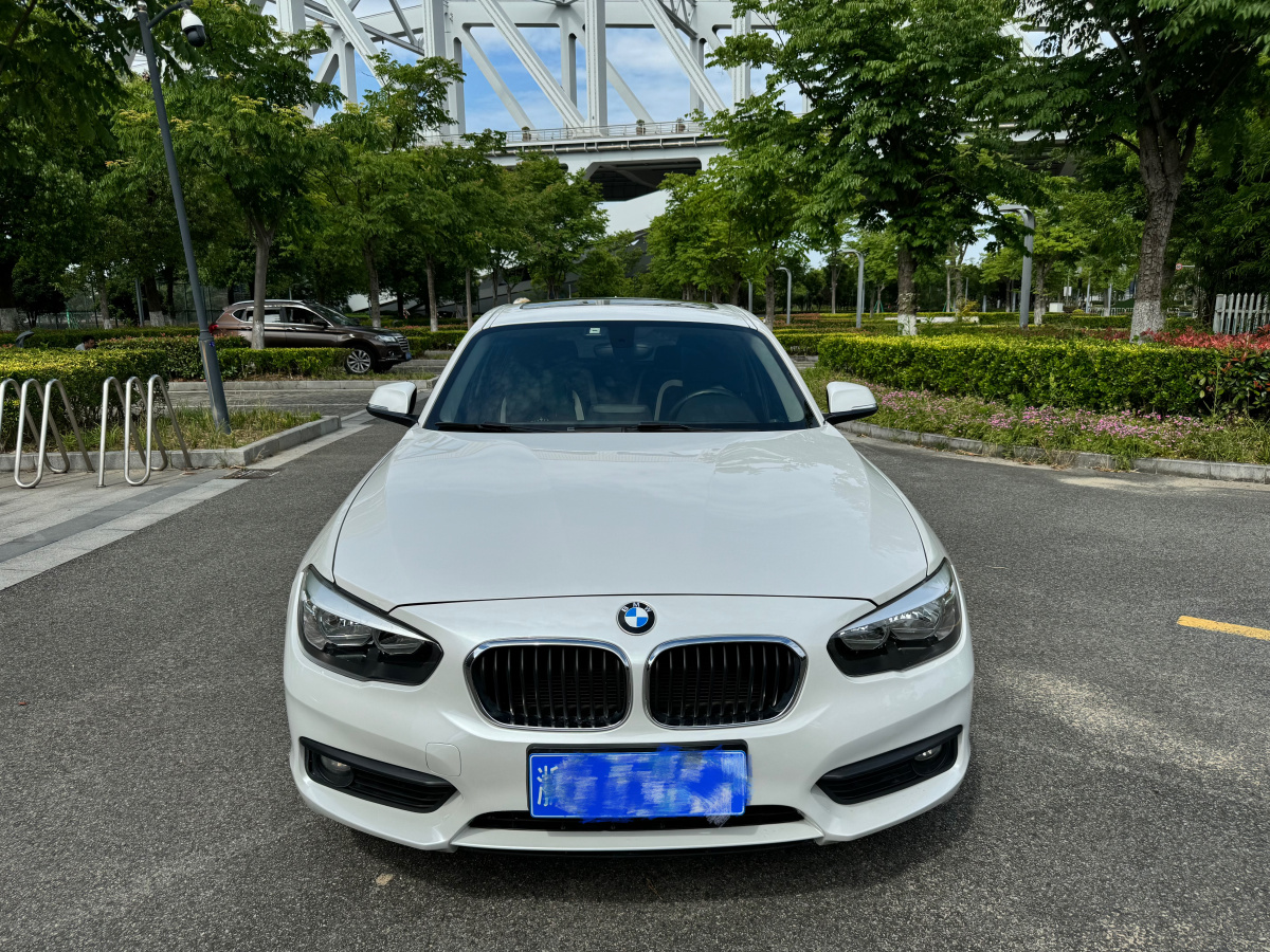 宝马1系 118i [进口] 2016款 1.5T 自动 汽油 领先型价格0万 