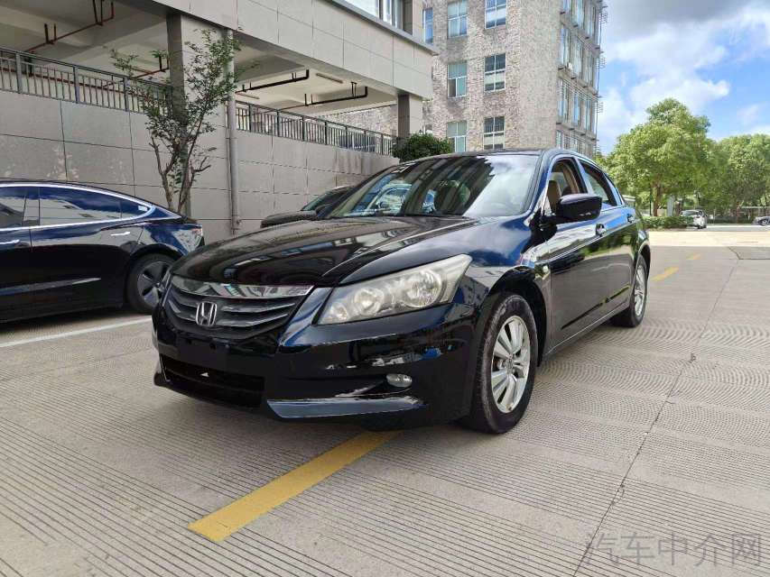 本田雅阁 2011款 2.0L 自动 EX 价格0万