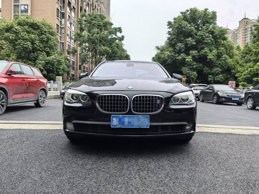 宝马7系 750Li [进口] 2009款 4.4T 自动 汽油 领先型价格0万 