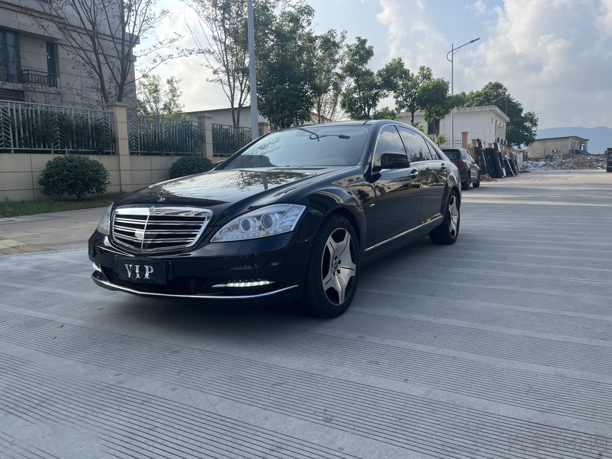 奔驰S级 S300 [进口] 2012款 3.0L 自动 汽油 商务简配型加长版价格0万