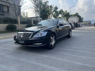 奔驰S级 S300 3.0L 自动 商务简配型加长版 