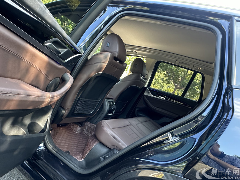 宝马X3 2019款 2.0T 自动 四驱 豪华套装 (国Ⅵ) 