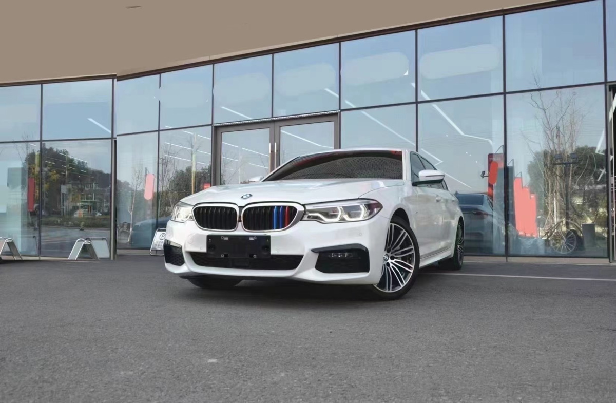 宝马5系 530Li 2018款 2.0T 自动 汽油 领先型M运动套装改款 价格0万