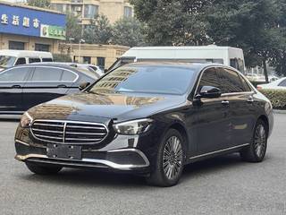 奔驰E级 E300L 2.0T 自动 豪华型 