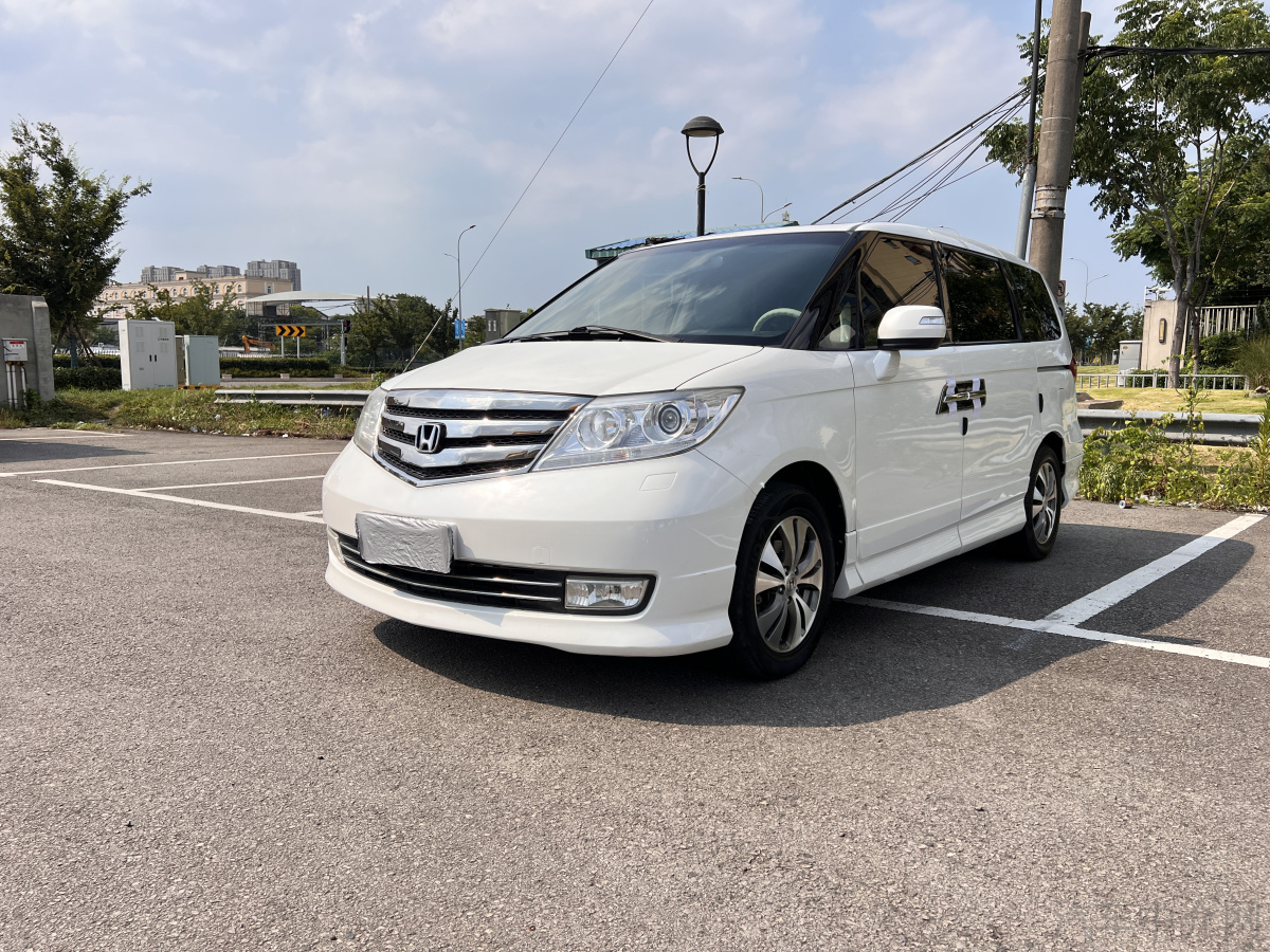 本田艾力绅 2015款 2.4L 自动 7座 尊贵版VTI二手车 二手S 价格0万
