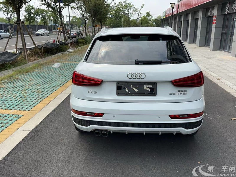 奥迪Q3 35TFSI 2018款 2.0T 自动 前驱 运动型30周年纪念版 (国Ⅴ) 