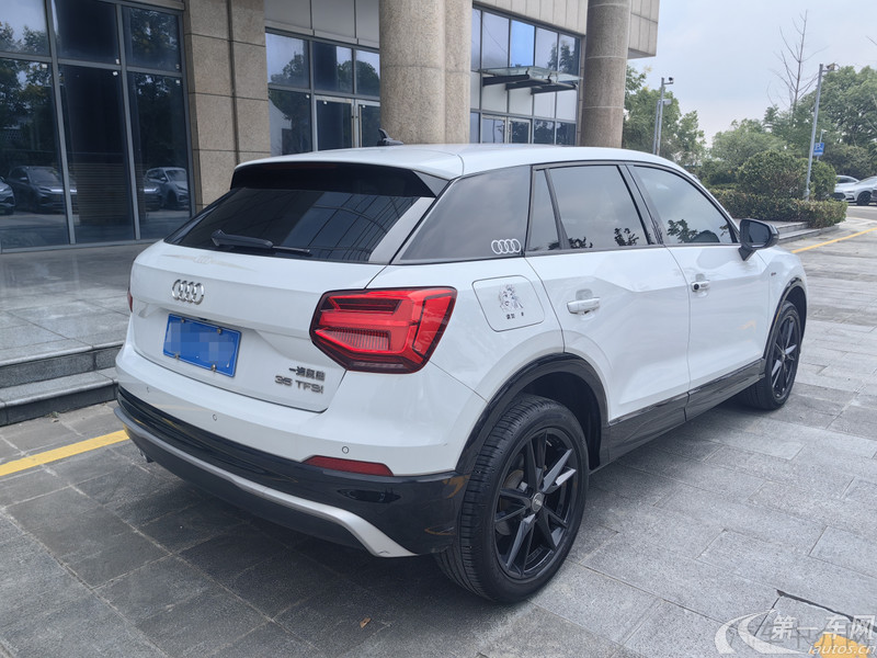 奥迪Q2L 35TFSI 2020款 1.4T 自动 时尚动感型 (国Ⅵ) 