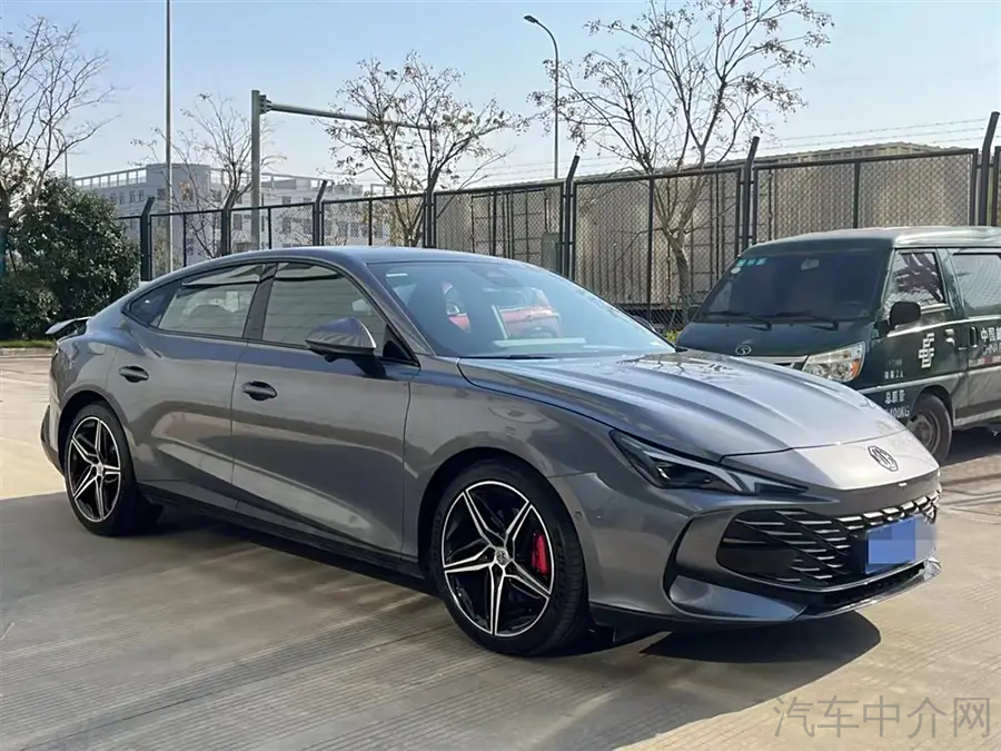 名爵MG7 2023款 2.0T 自动 Trophy+激擎耀世版 价格0万 