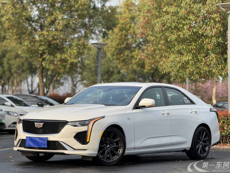 凯迪拉克XT4 2022款 2.0T 自动 28T尊贵型 (国Ⅵ) 