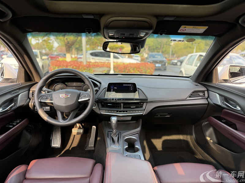 凯迪拉克XT4 2022款 2.0T 自动 28T尊贵型 (国Ⅵ) 