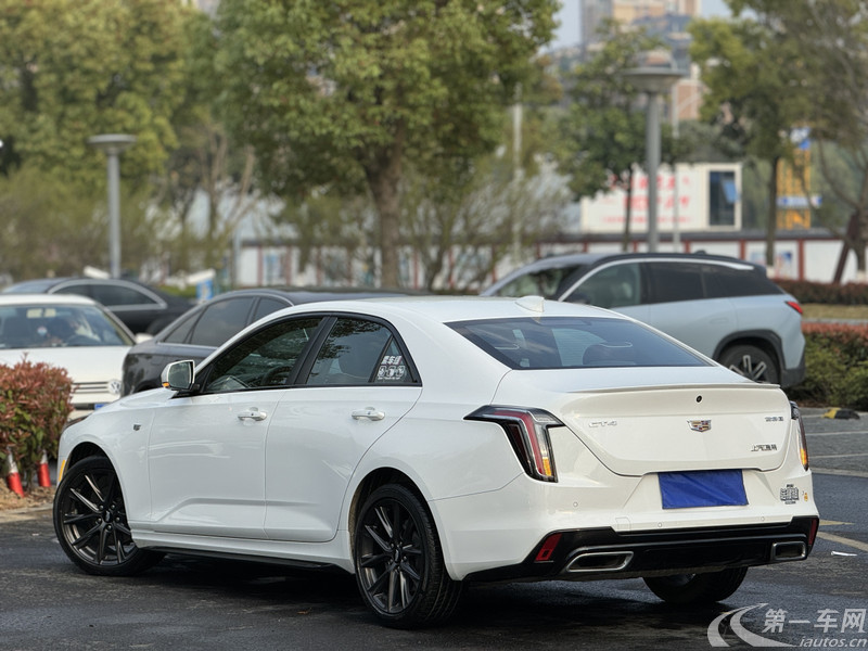 凯迪拉克XT4 2022款 2.0T 自动 28T尊贵型 (国Ⅵ) 