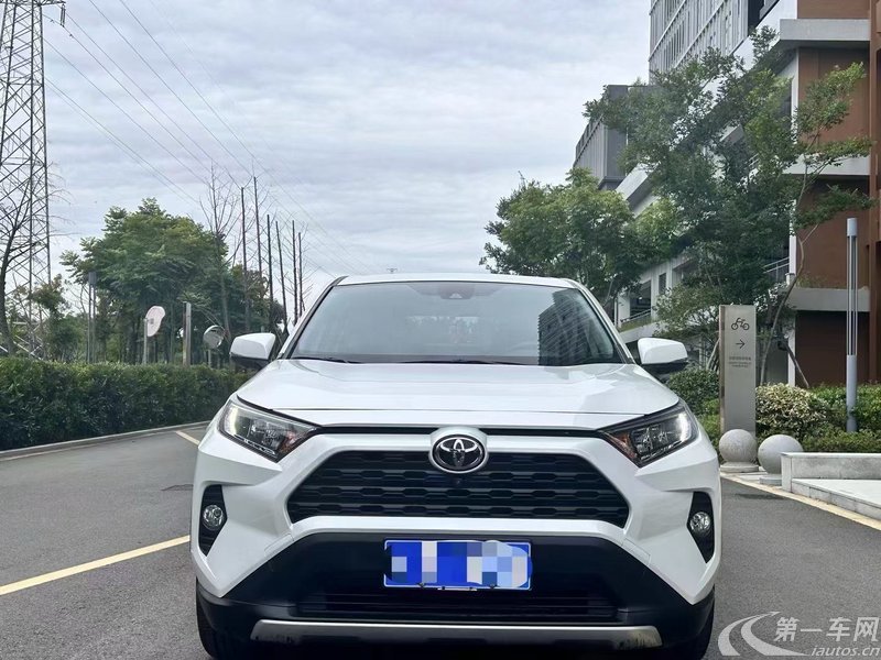 丰田RAV4 2022款 2.0L 自动 前驱 风尚PLUS版 (国Ⅵ) 