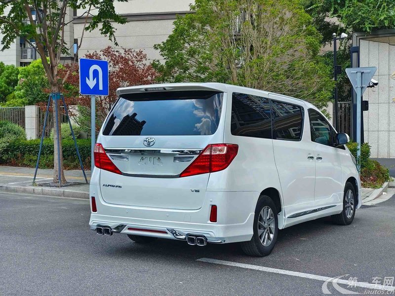 丰田埃尔法 [进口] 2013款 3.5L 自动 7座 豪华版 