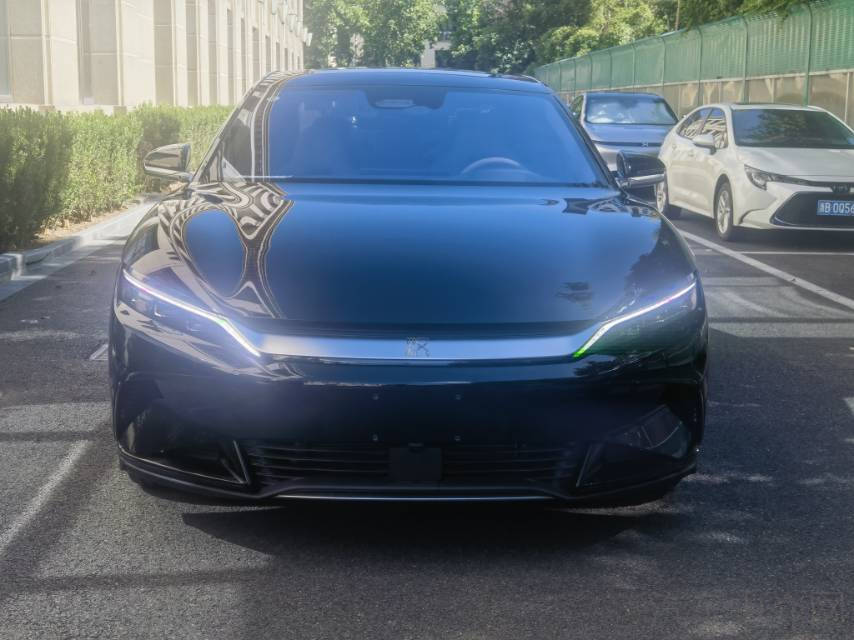 比亚迪汉EV 2024款 自动 610KM天神之眼智驾型 纯电动价格0万 