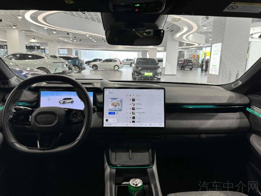 领克08 PHEV 2024款 1.5T 自动 120km长续航Plus 价格0万 