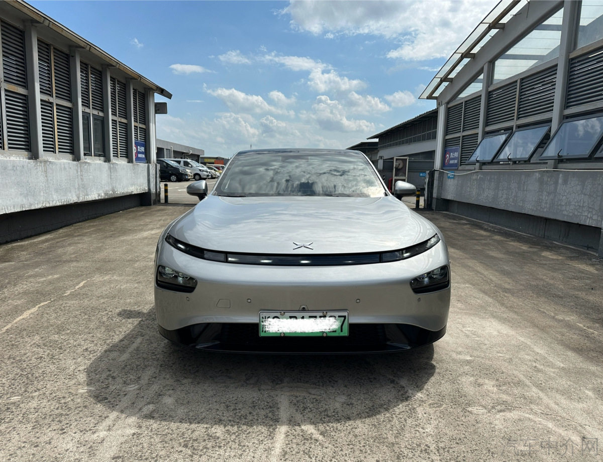 小鹏P7 2020款 自动 670E 纯电动价格0万 