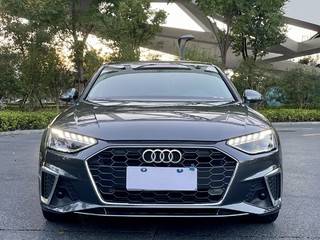 奥迪A4L 40TFSI 2.0T 自动 豪华动感型 