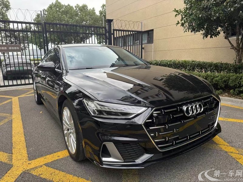 宝马M3 [进口] 2024款 3.0T 自动 四门轿车雷霆版 