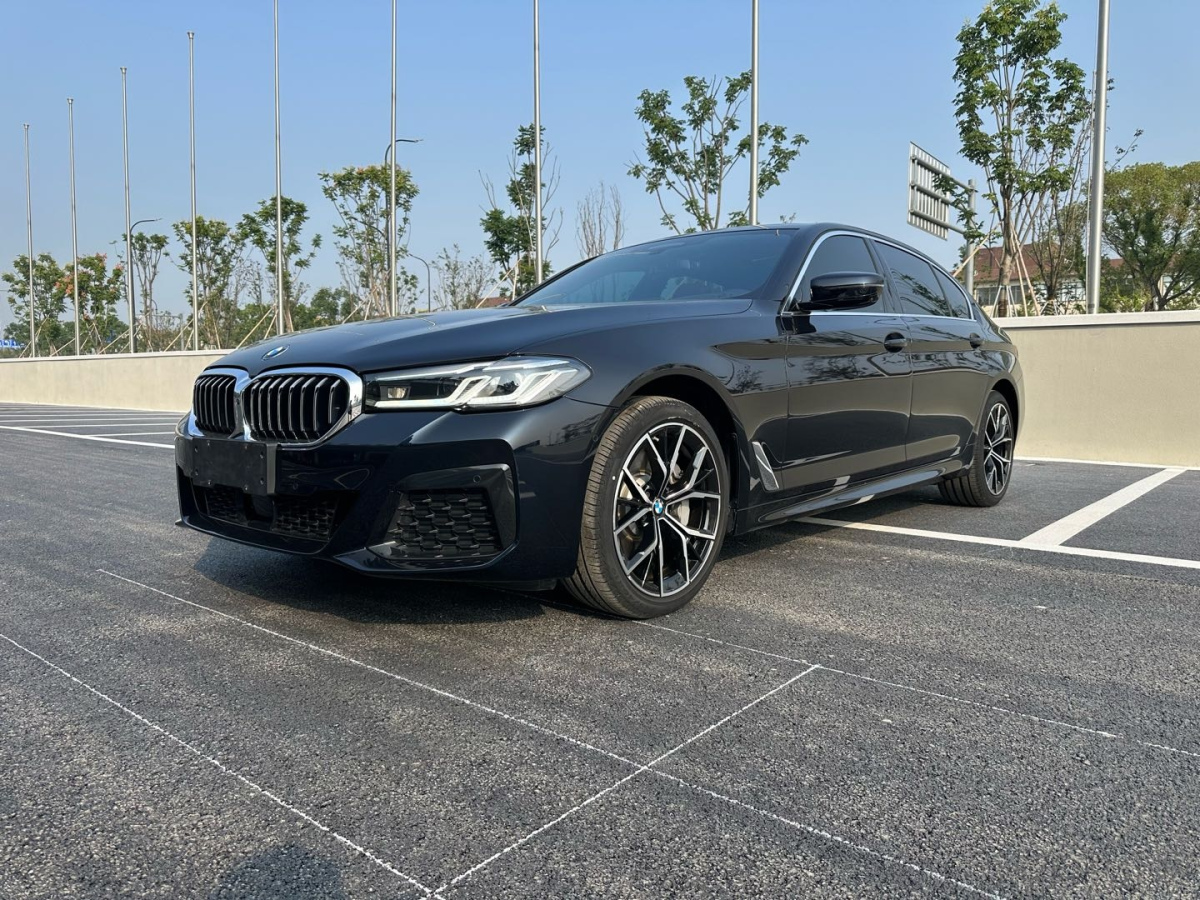 宝马5系 530Li 2021款 2.0T 自动 汽油 行政型豪华套装 价格0万 