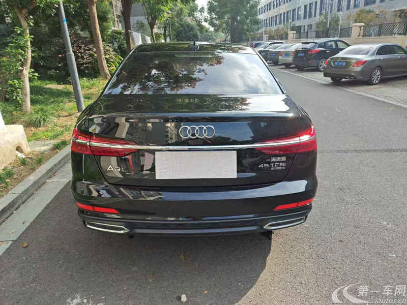 奥迪A6L 45TFSI 2021款 2.0T 自动 臻选动感型 (国Ⅵ) 