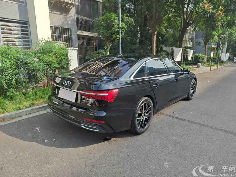 奥迪A6L 45TFSI 2021款 2.0T 自动 臻选动感型 (国Ⅵ) 