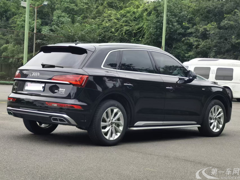 奥迪Q5L 45TFSI 2021款 2.0T 自动 豪华致雅型 (国Ⅵ) 