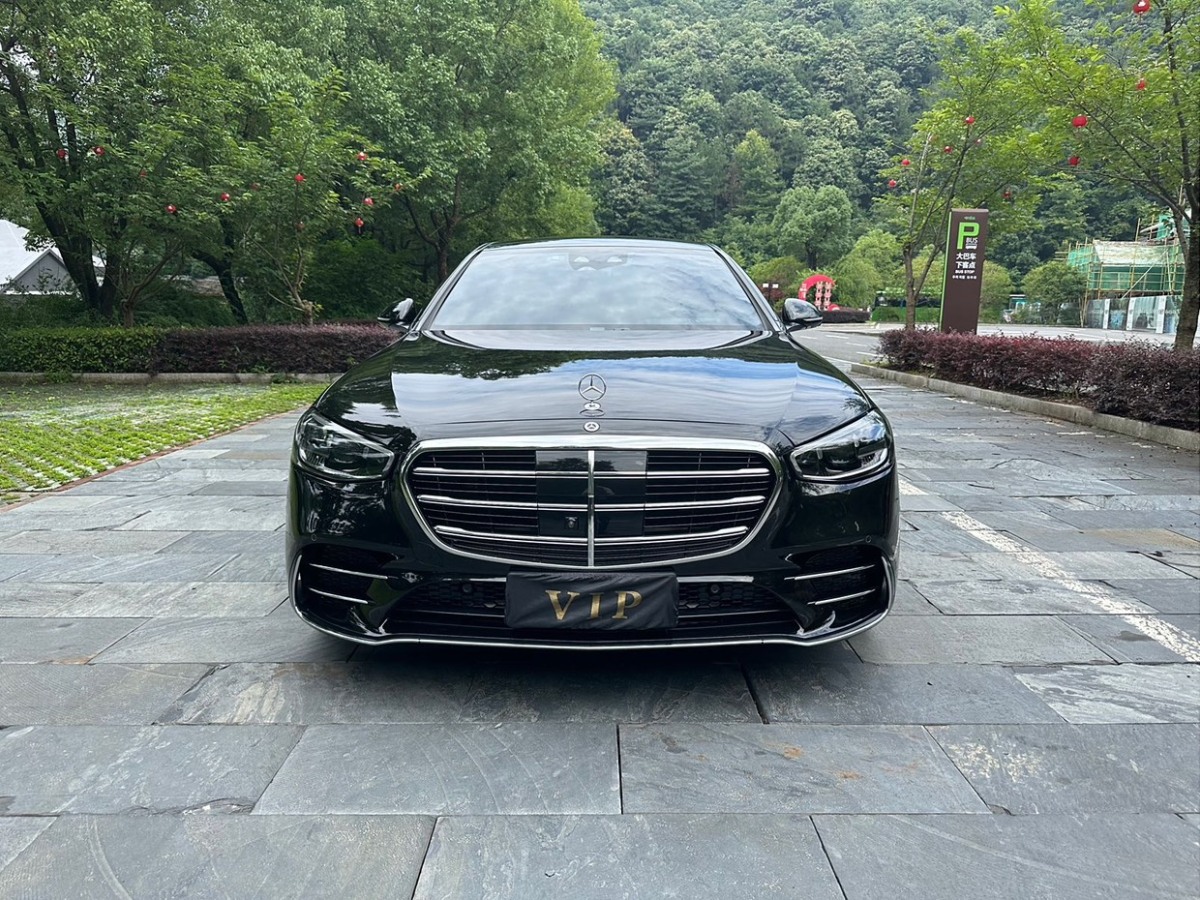 奔驰S级 S450L [进口] 2023款 2.5T 自动 汽油 改款4MATIC 价格0万 