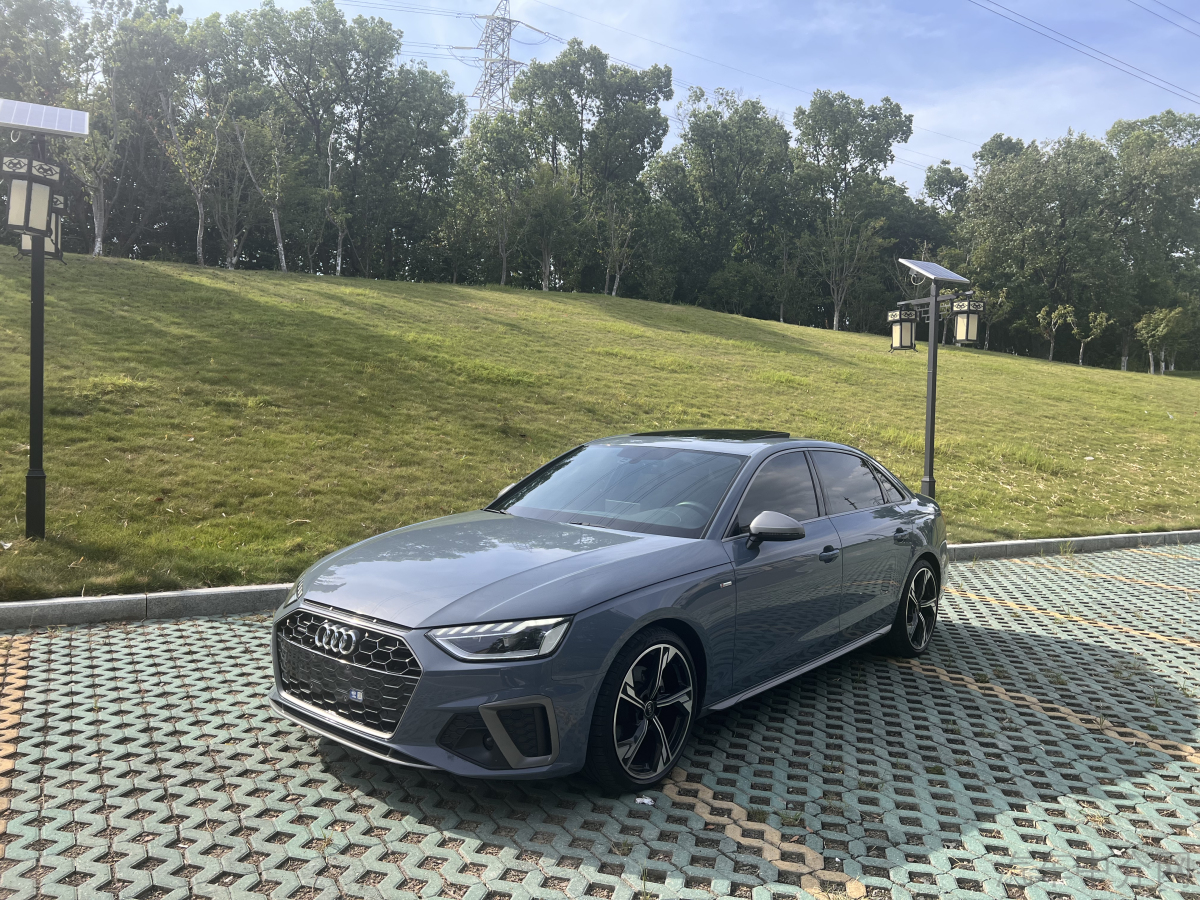 奥迪A4L 2022款 2.0T 自动 quattro二手车 二手RS套件燃速型 价格0万