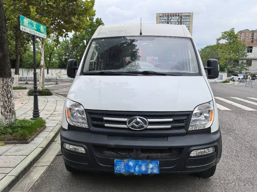 MAXUS迈克萨斯V80 2020款 2.5T 手动 经典城配王短轴中顶 价格0万