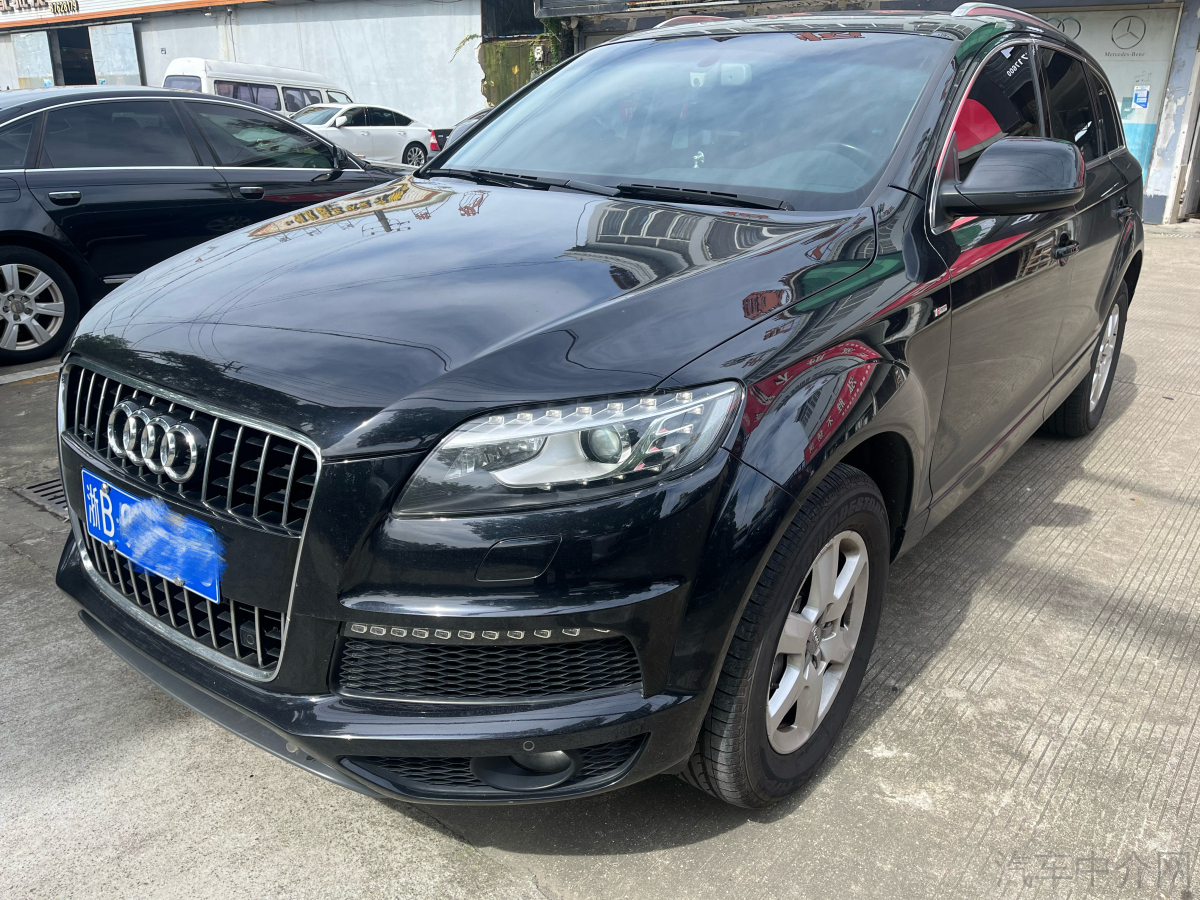 奥迪Q7 35 [进口] 2015款 3.0T 自动 进取型价格0万