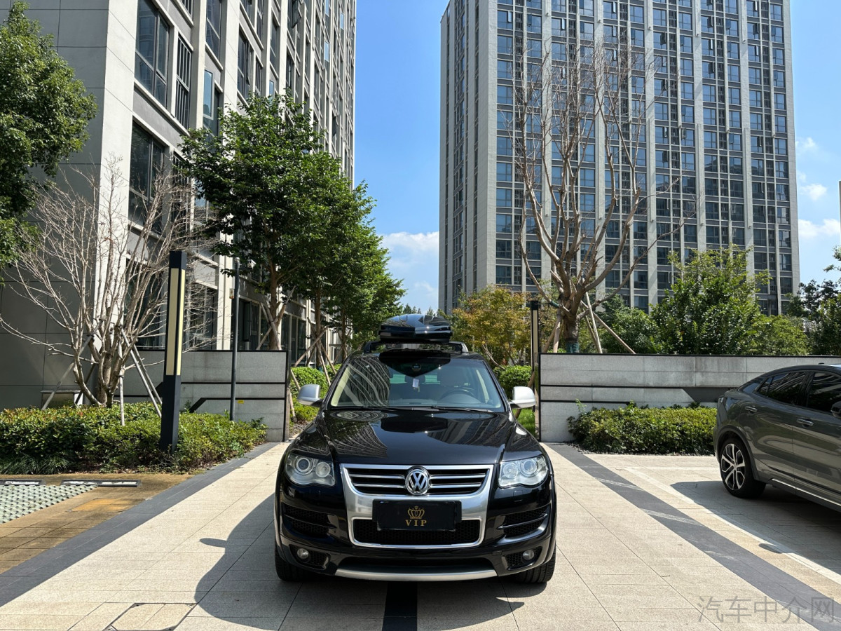 大众途锐 [进口] 2010款 3.6L 自动 四驱 汽油 限量顶配型价格0万 