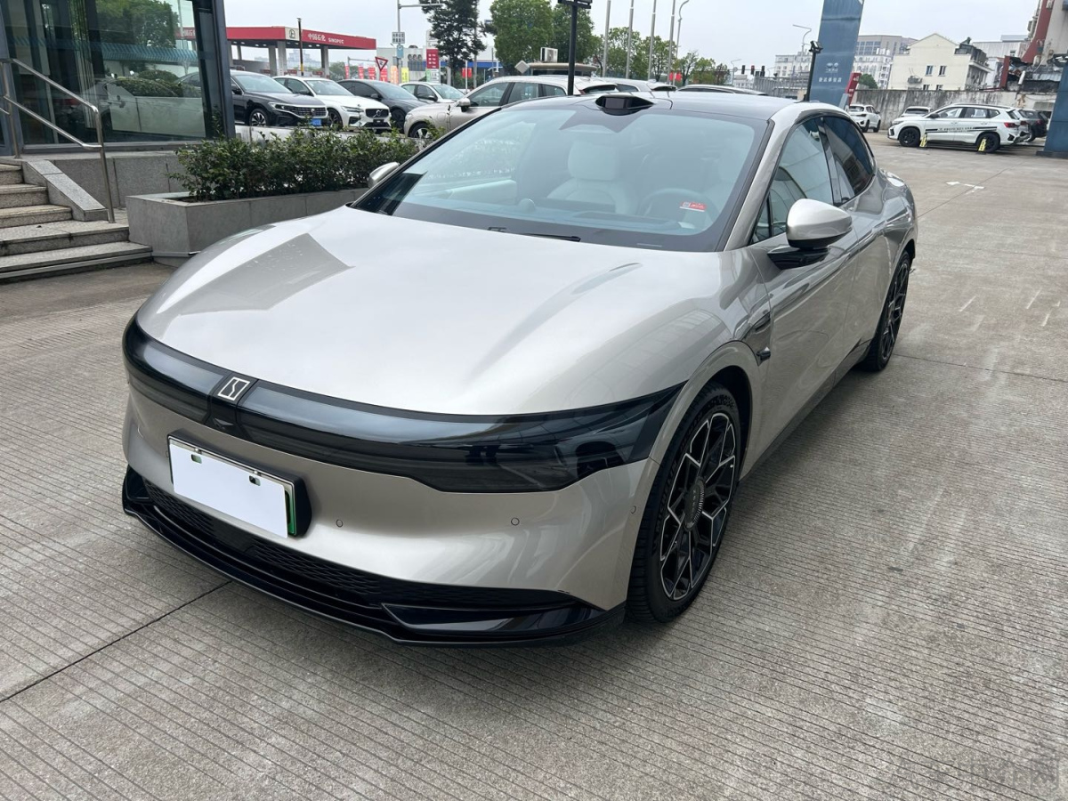 极氪007 2024款 0.0T 自动 四驱智驾版100kWh价格0万 