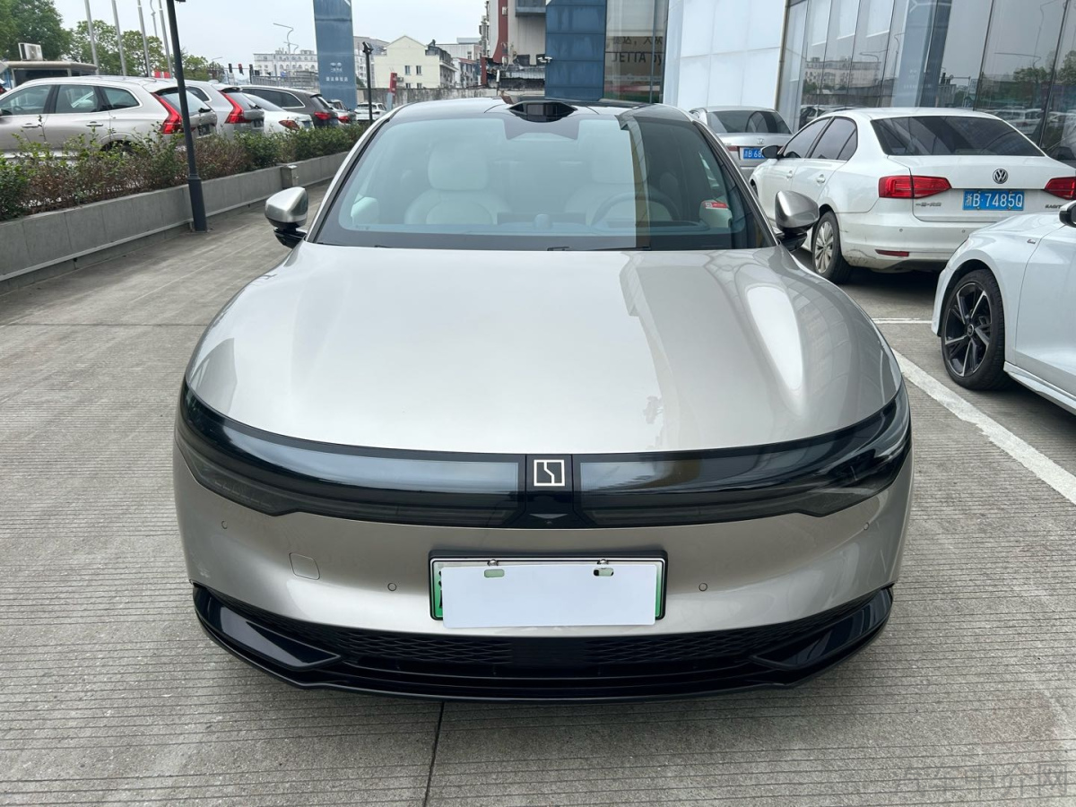 极氪007 2024款 0.0T 自动 四驱智驾版100kWh价格0万