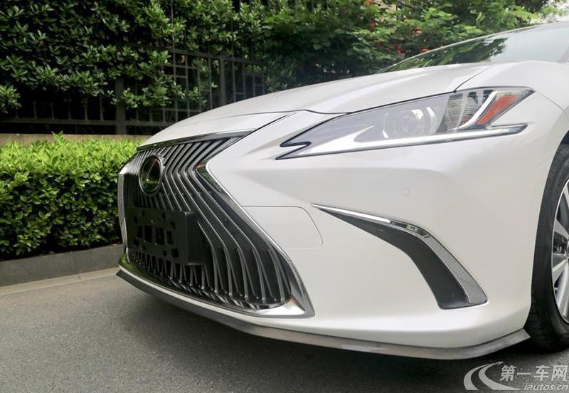 雷克萨斯ES 200 [进口] 2018款 2.0L 自动 卓越版 (国Ⅵ) 