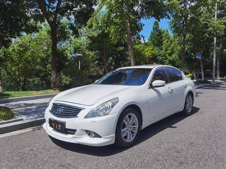 英菲尼迪G 25 [进口] 2013款 2.5L 自动 豪华运动版价格0万
