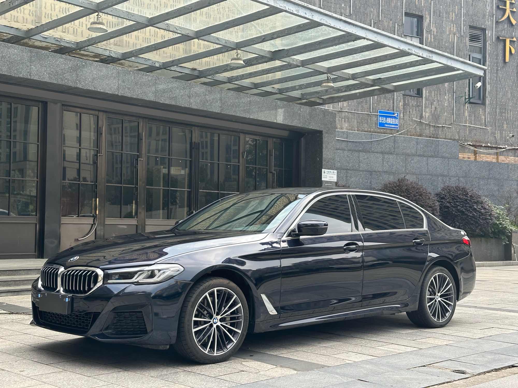 宝马5系 530Li 2023款 2.0T 自动 汽油 领先型M运动套装 价格0万