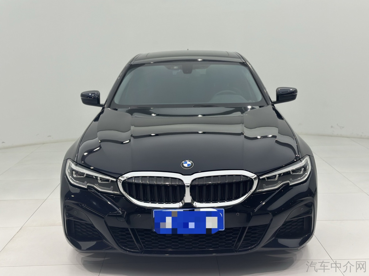 宝马3系 320i 2022款 2.0T 自动 汽油 改款运动套装 价格0万 