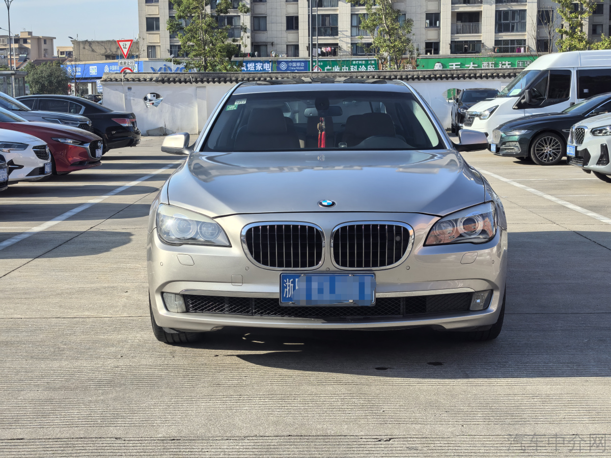 宝马7系 730Li [进口] 2011款 3.0L 自动 汽油 典雅型价格0万 