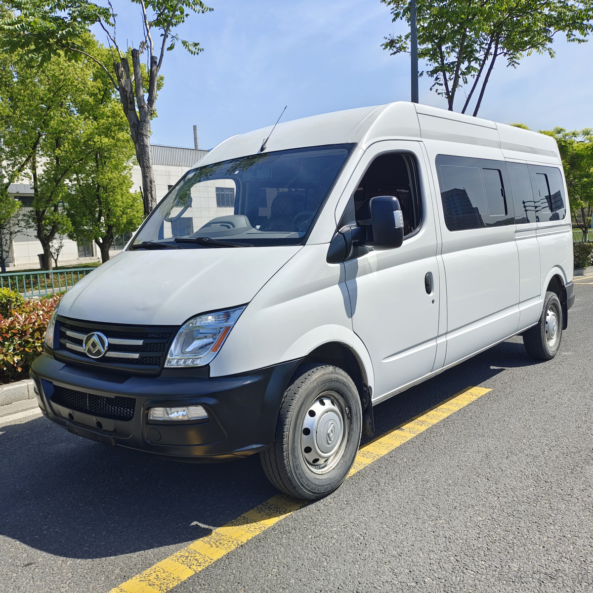 MAXUS迈克萨斯V80 2020款 2.5T 自动 经典城配王长轴中顶 价格0万