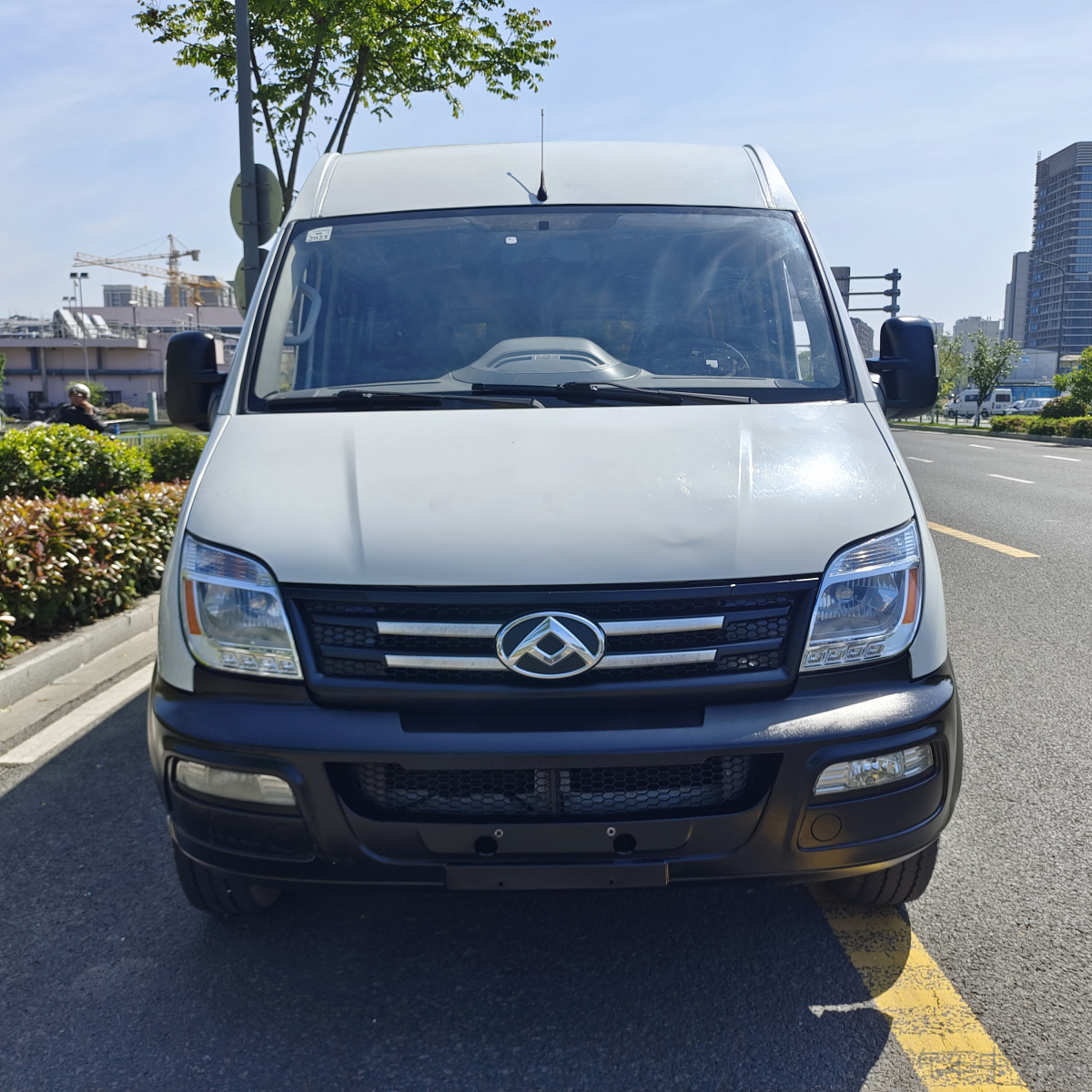 MAXUS迈克萨斯V80 2020款 2.5T 自动 经典城配王长轴中顶 价格0万 